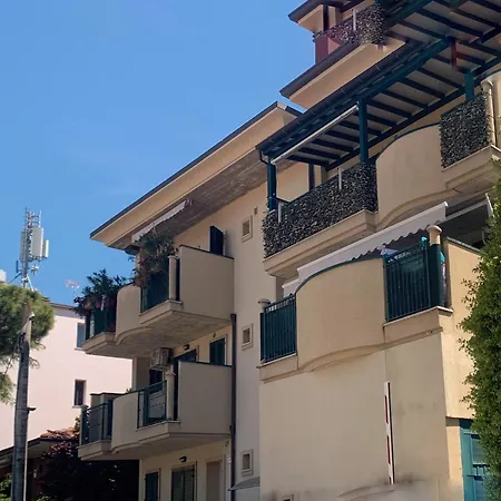 Marechiaro, A Due Passi Da E Fiera Apartment *